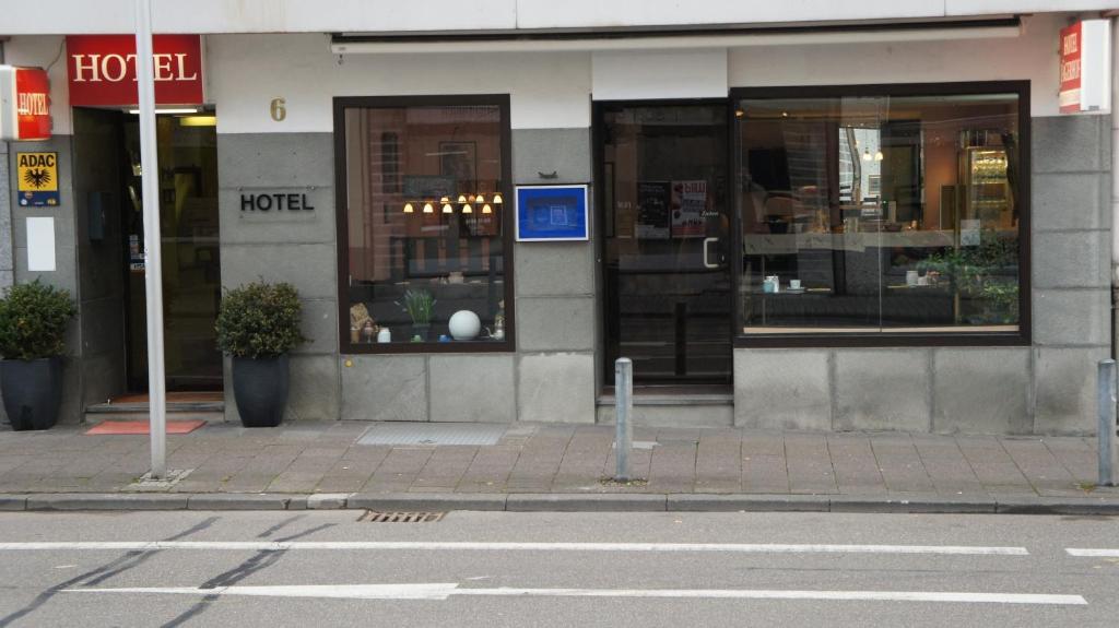 Hotel Jaegerhof Wiesbaden Exterior photo